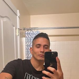 Meet your Posher, Luis